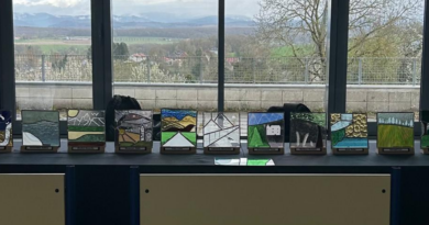 Vernissage de l’exposition « Art et Vitrail » au LAC2Sarres de Lorquin Vernissage de l’exposition « Art et Vitrail » au LAC2Sarres de Lorquin